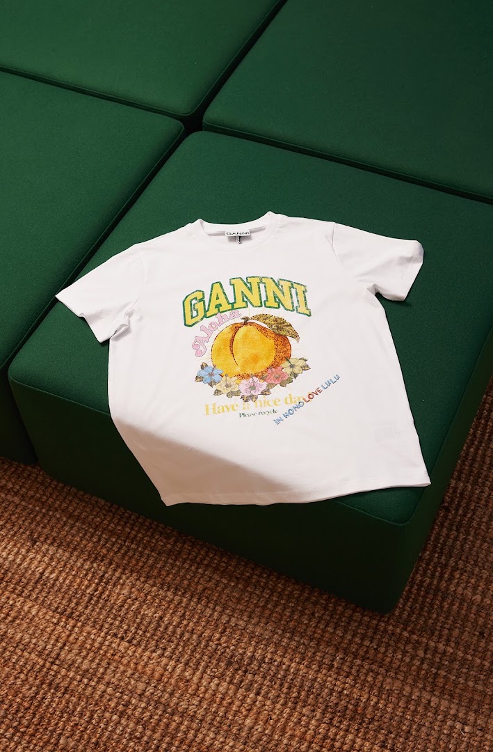 GANNI Ala Moana: clear product display in store