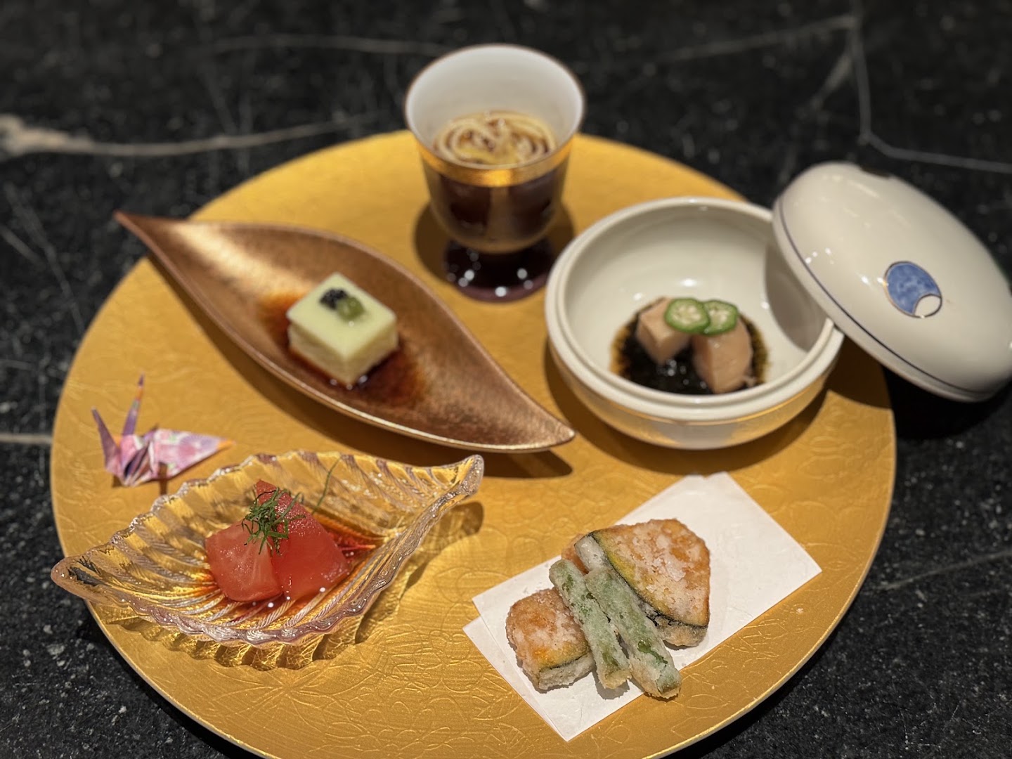 Hide Sushi: high quality professional food photography