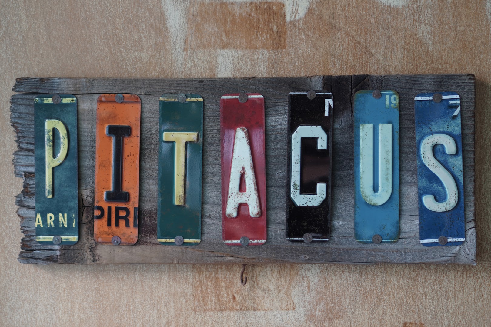 Pitacus Chop Art: clear photo of shop signage