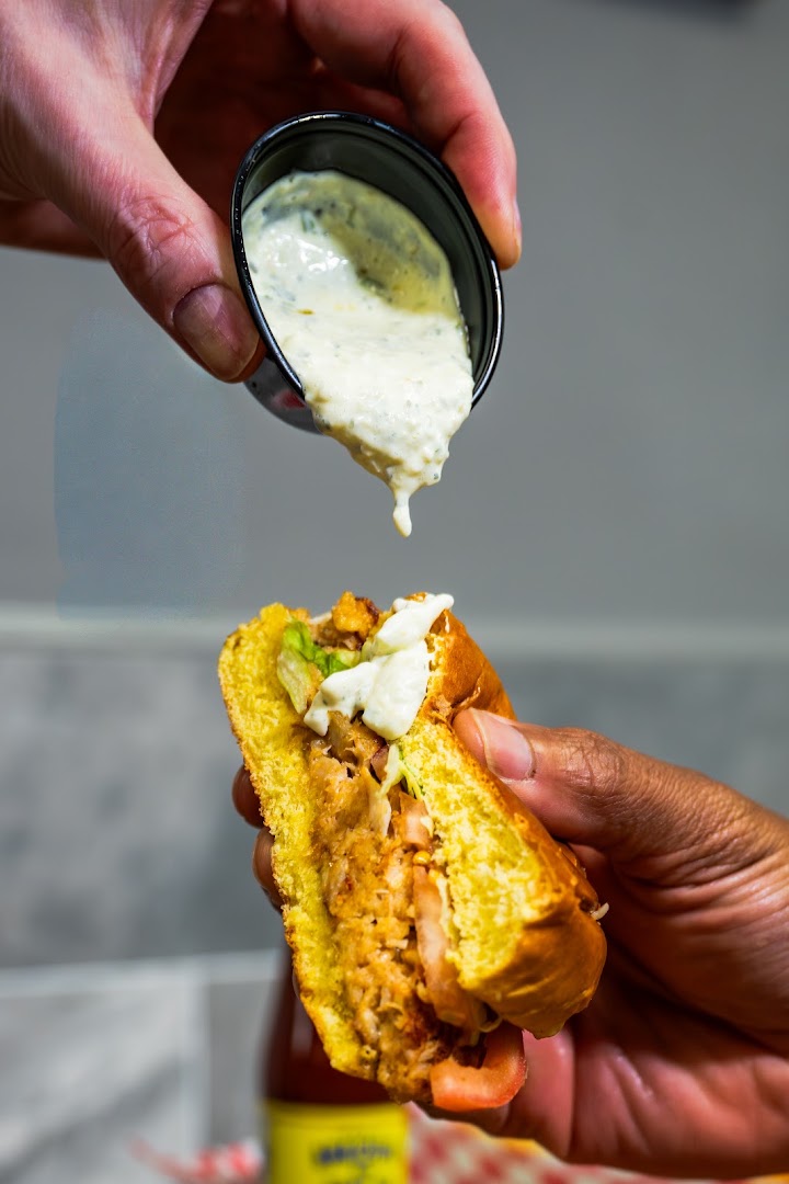 Captain Mc's Seafood: appetizing high quality food shot