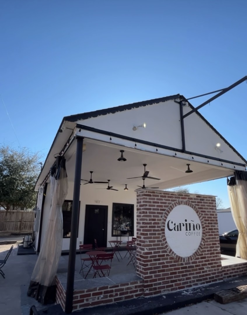Cariño Coffee: clear, professional exterior venue shot