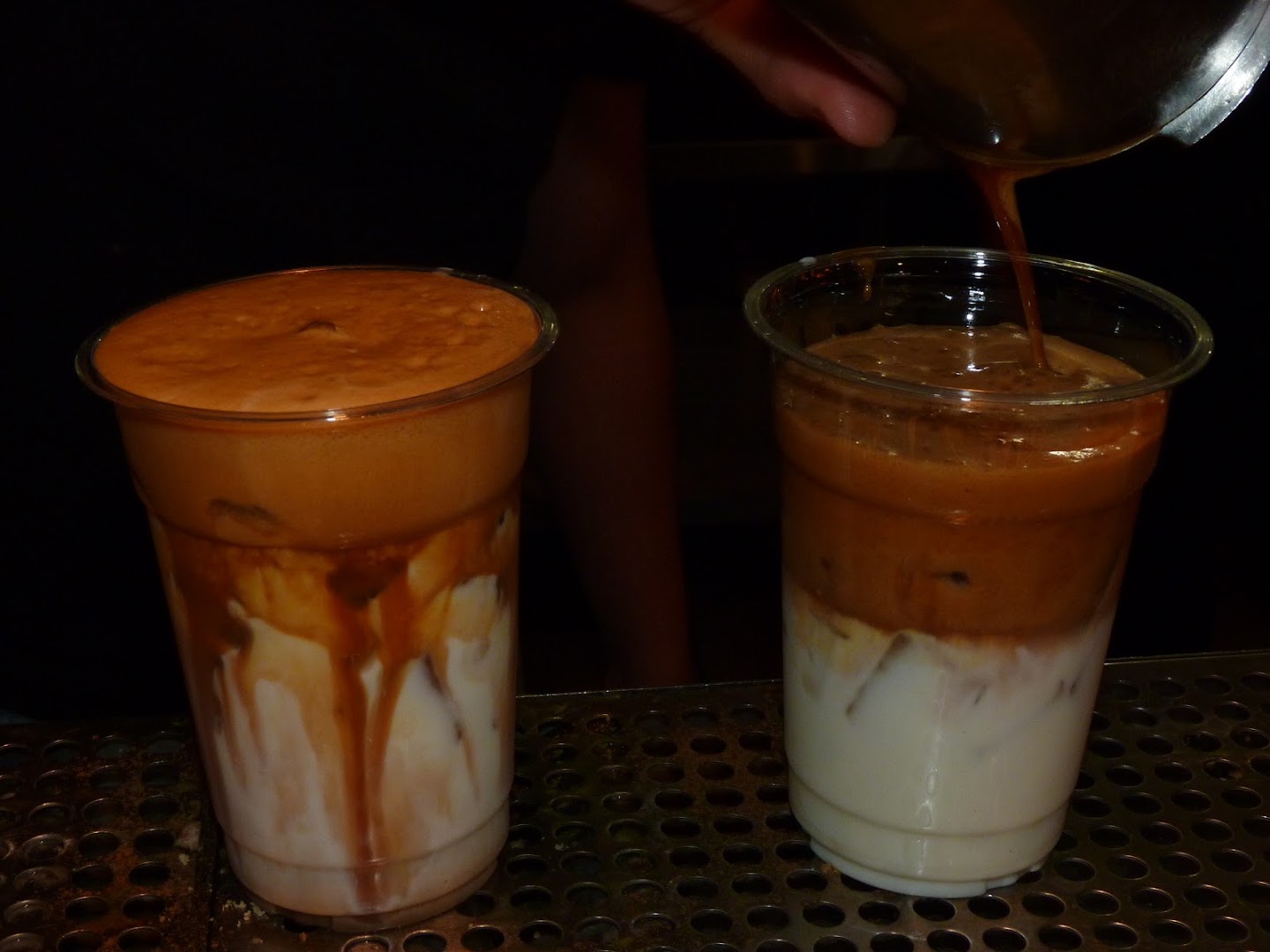 Cariño Coffee: appetizing photo of coffee preparation