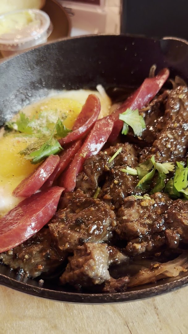 Crawfish Cafe x Pho Prime: appetizing photo of restaurant food