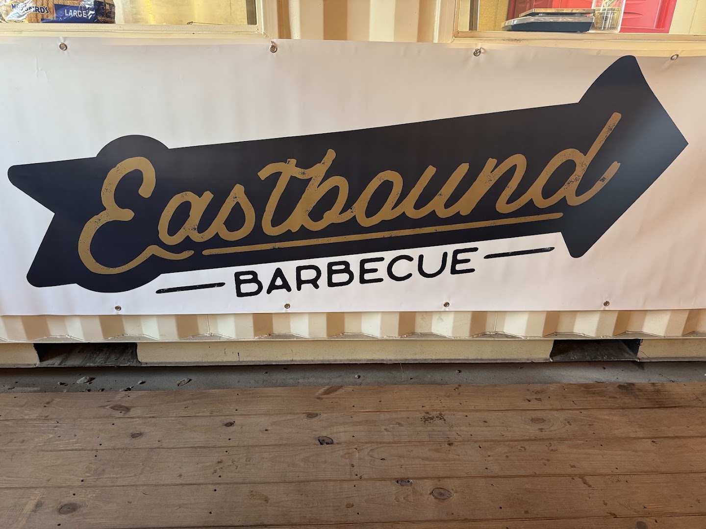 Eastbound Barbecue: clear signage of the venue