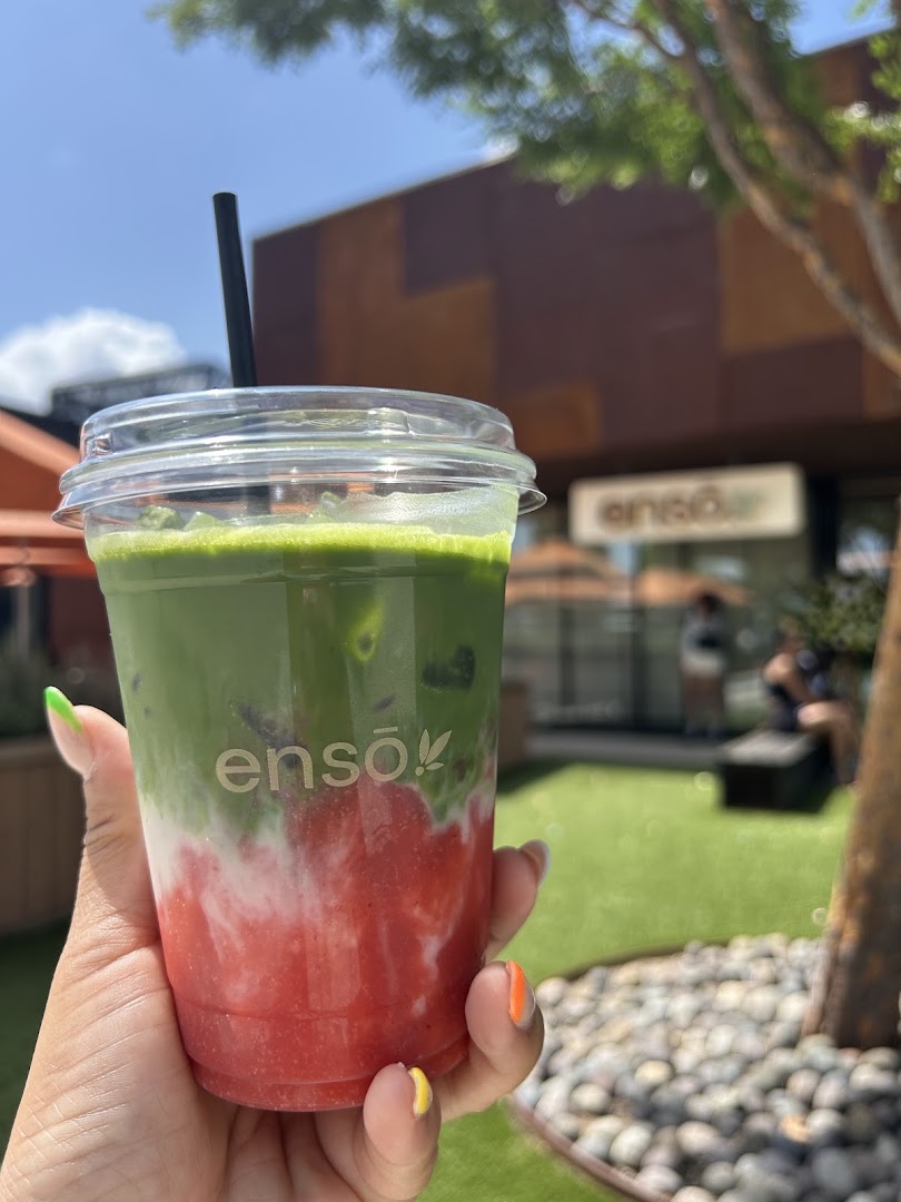 ensō matcha: appealing product shot at venue