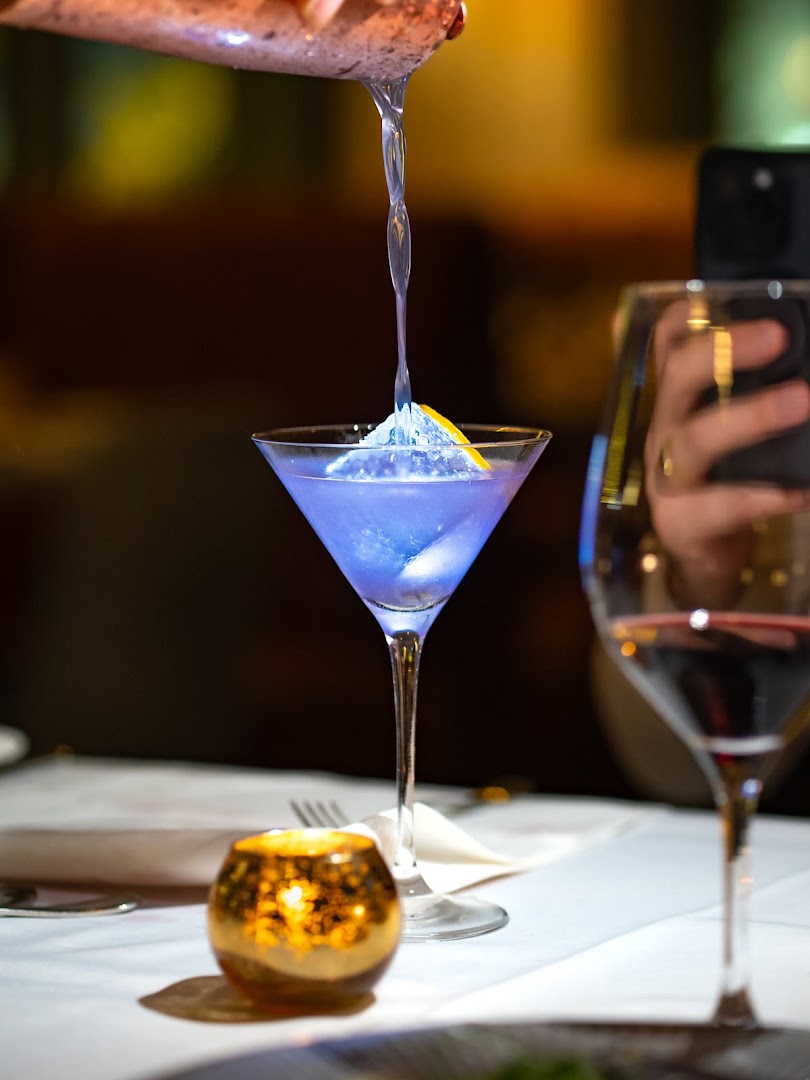 Fielding's Steak: high quality professional cocktail shot
