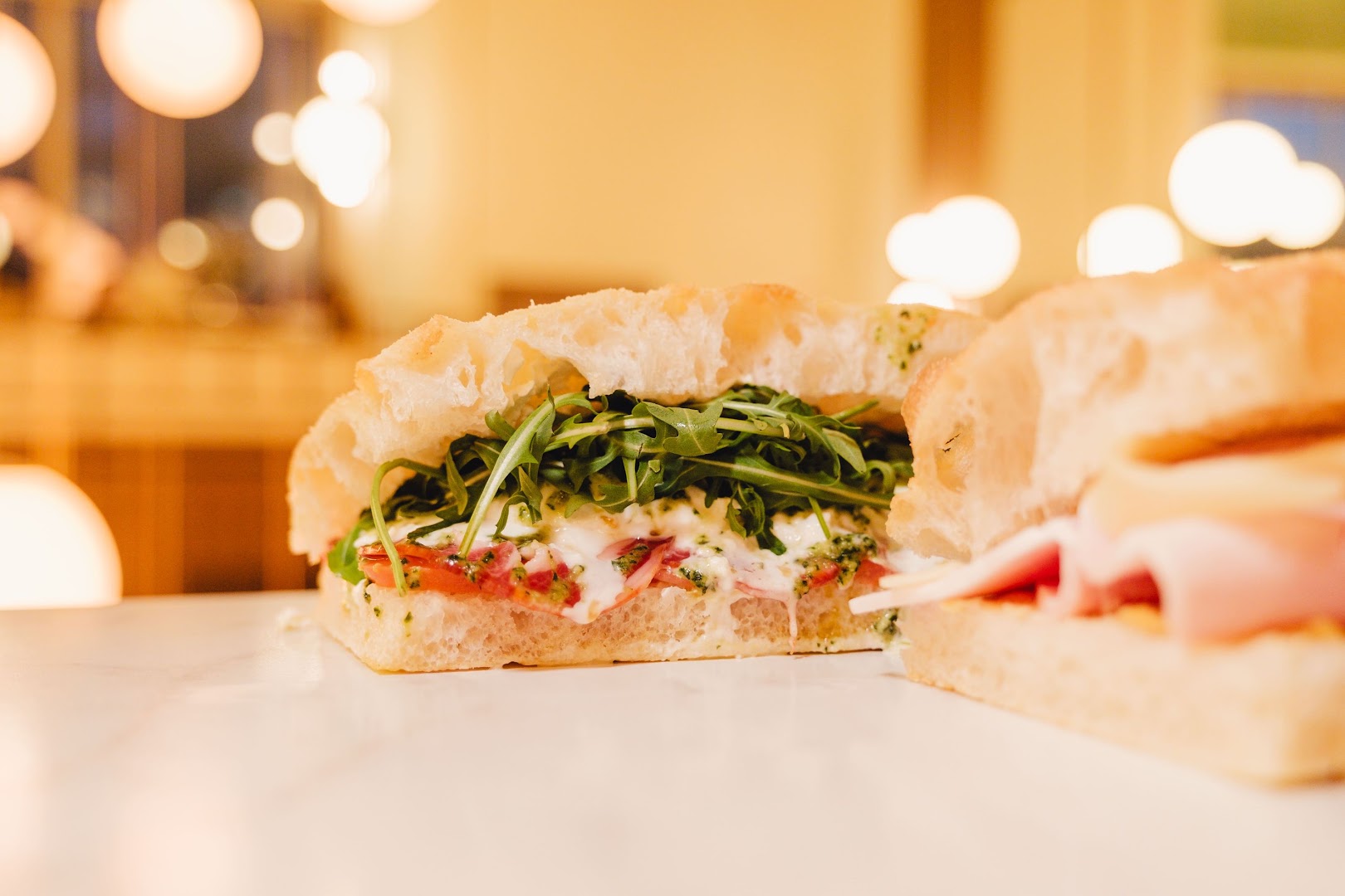 Le Café Feuillette: appetizing, high-quality food photography