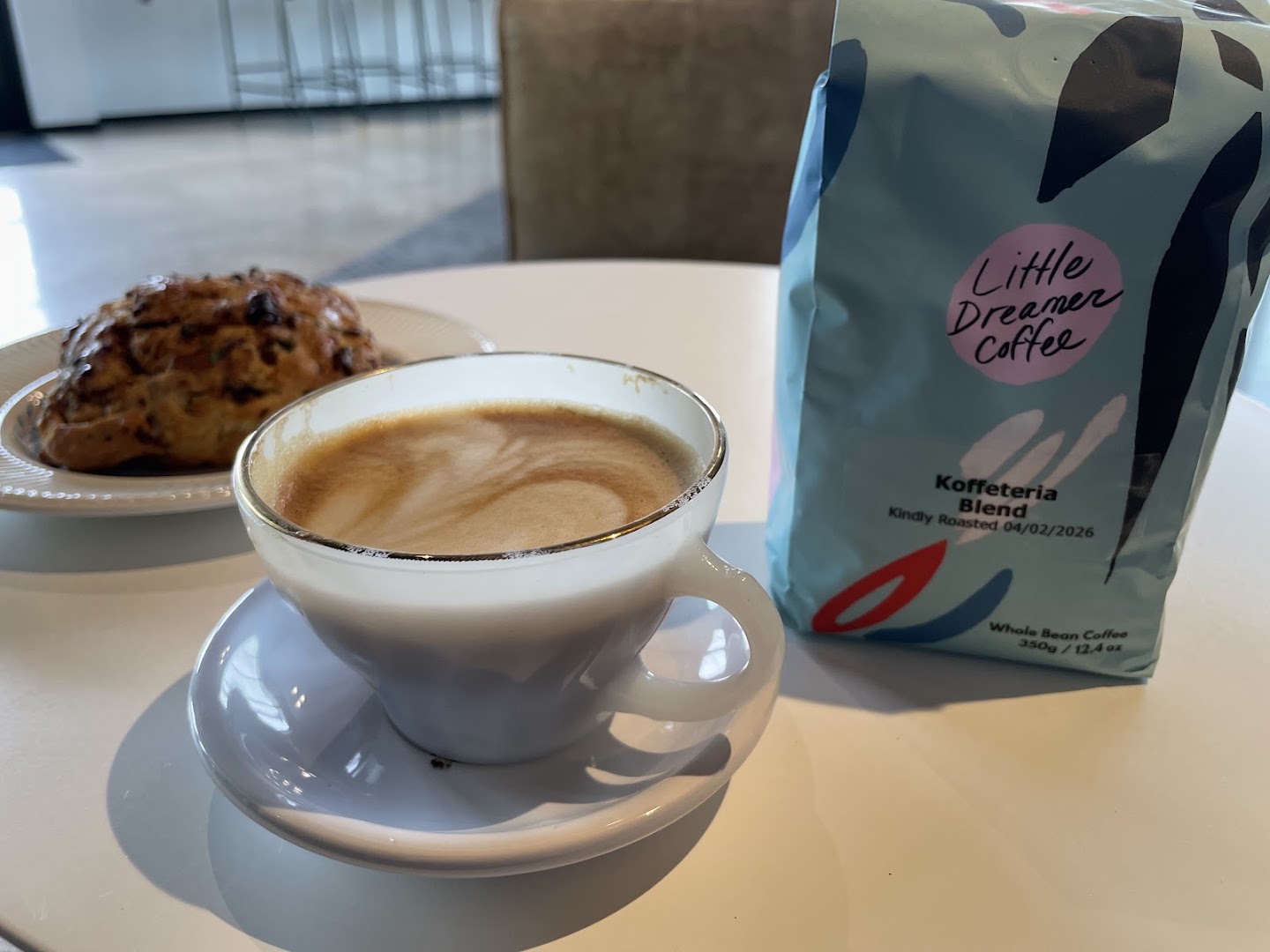 Lil' Koffeteria: appetizing coffee and pastry shot