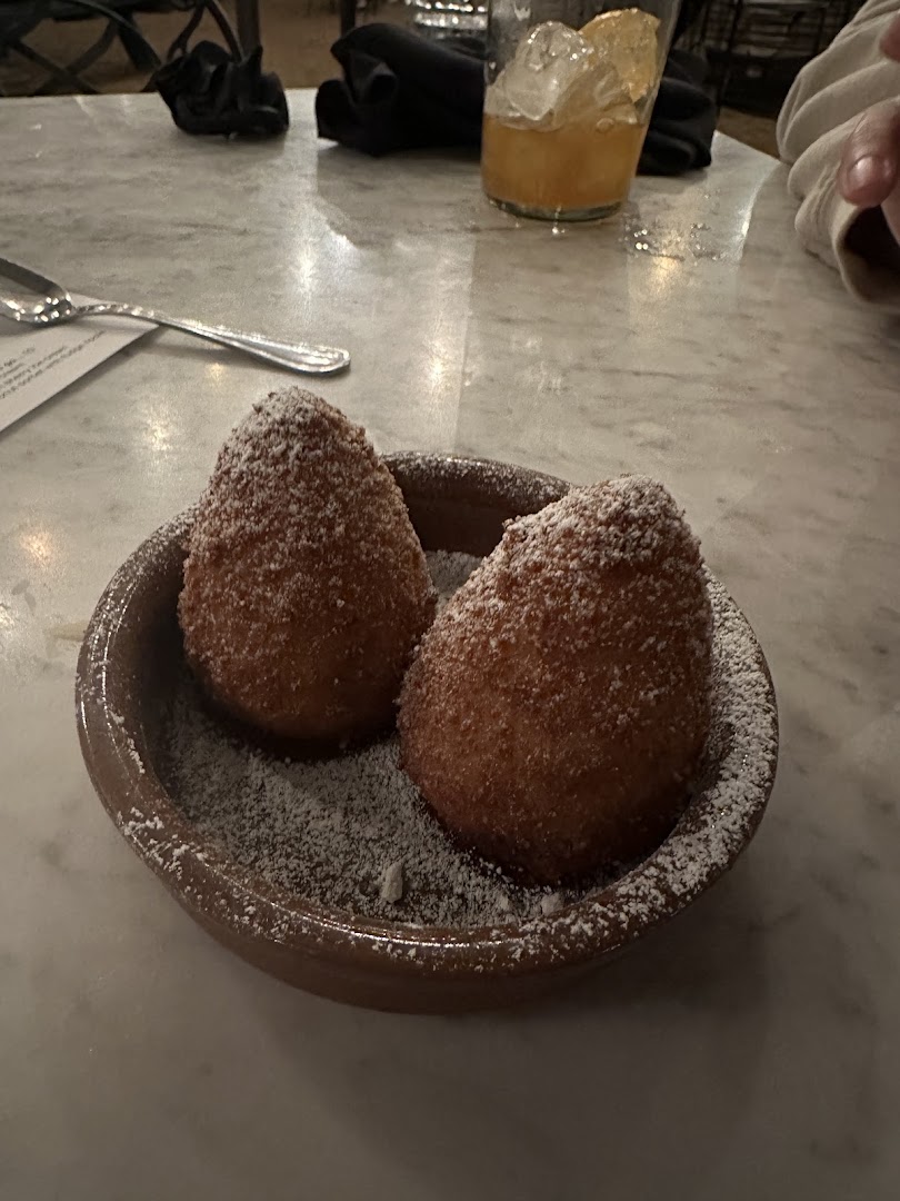 Tiny Champions: appetizing photo of restaurant food