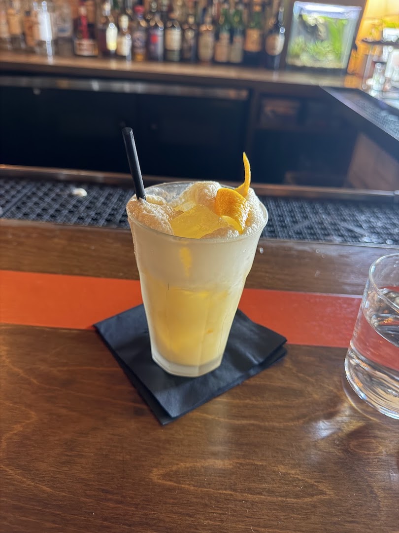 Tiny Champions: appetizing photo of a cocktail