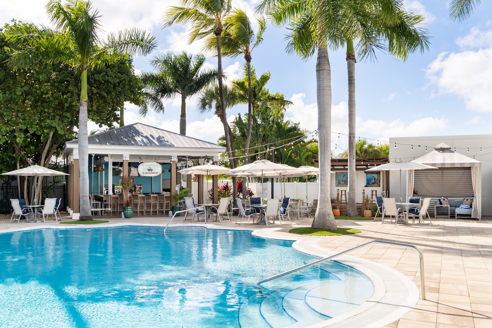 Blue Flamingo Resort: high quality resort pool photo