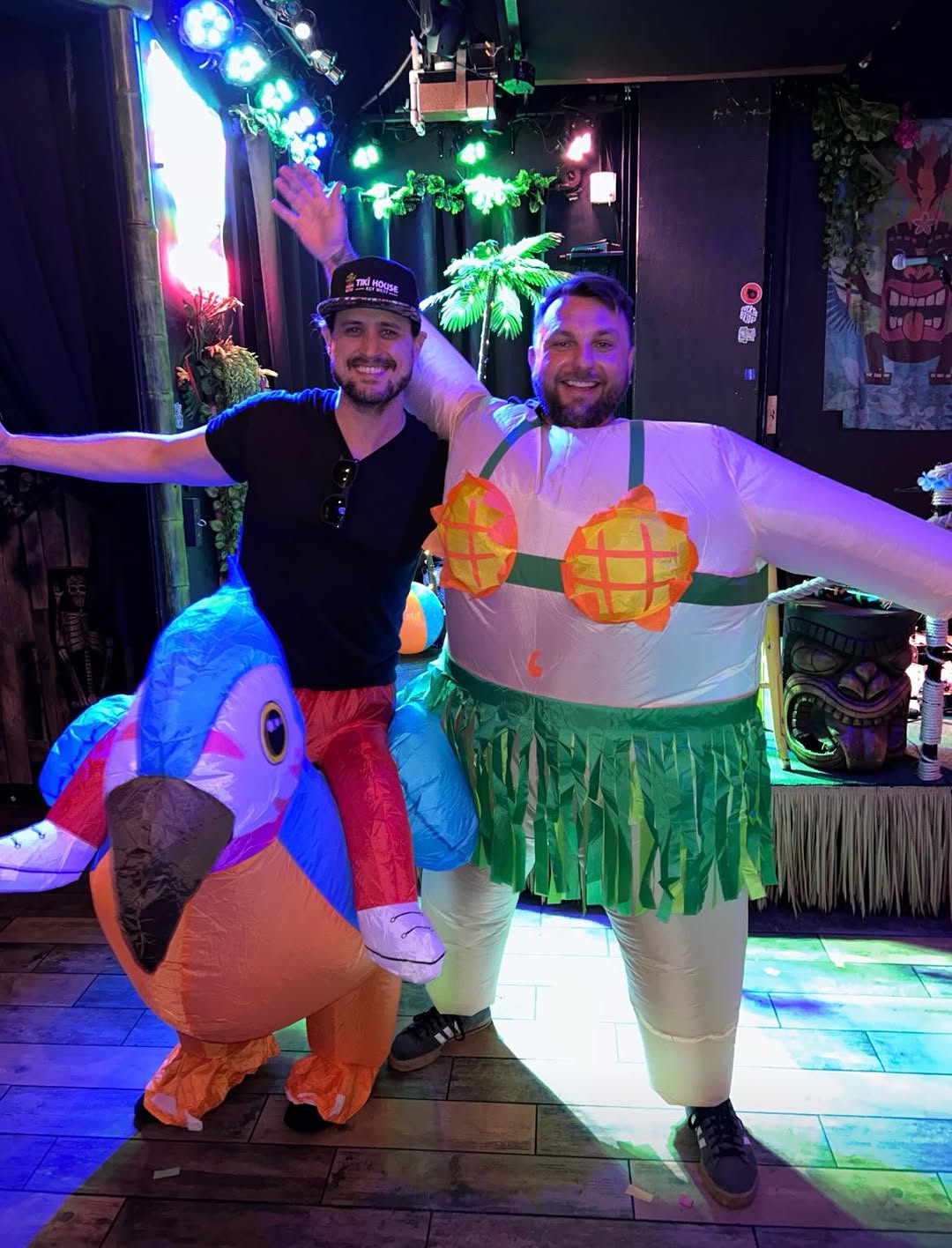 Tiki House Key West: fun venue atmosphere