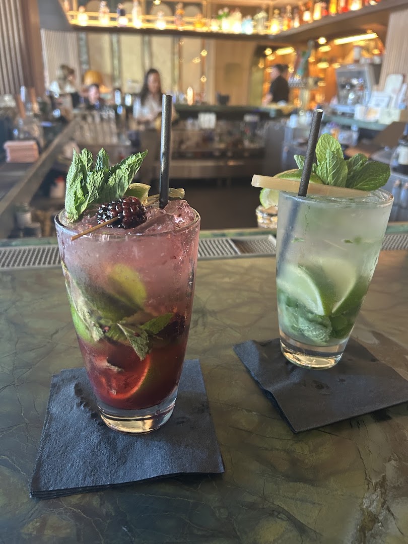 Tropicado Mojito Bar: appealing photo of signature drinks