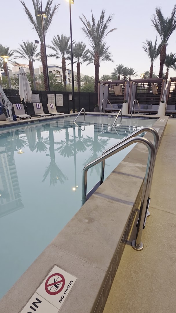AC Hotel Las Vegas Symphony Park: clear, inviting hotel pool photo