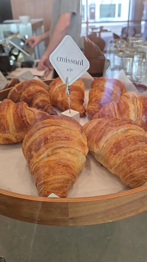 Baguette Cafe: appetizing photo of cafe food