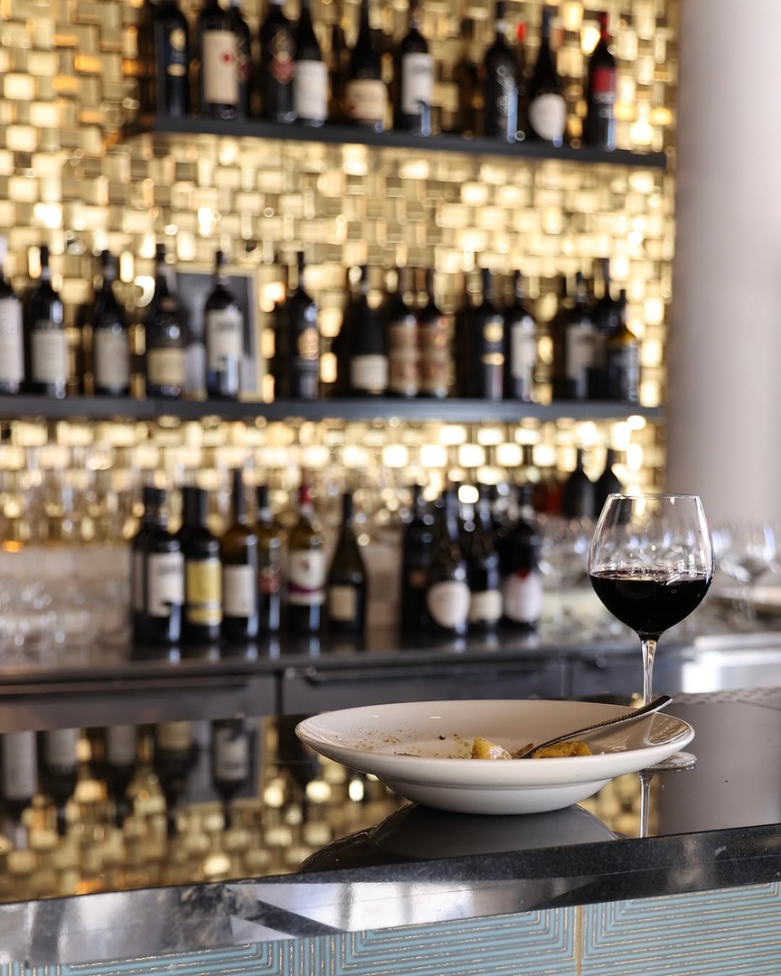 Brunello: professional, high-quality restaurant atmosphere photo
