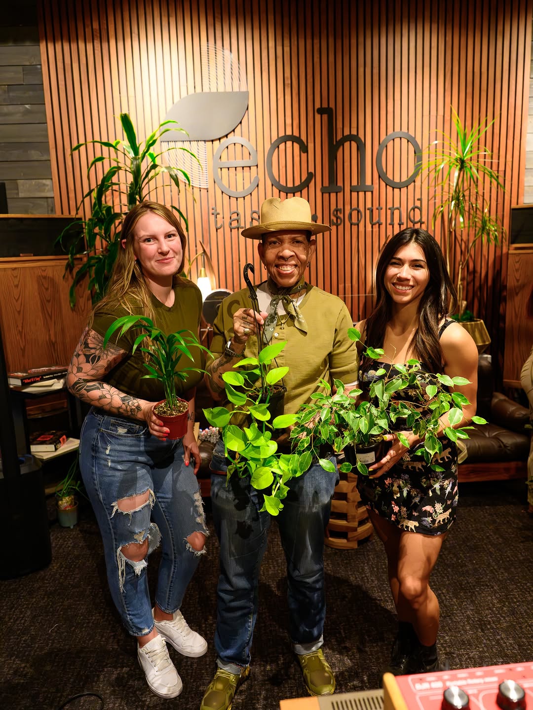Echo Taste & Sound: venue atmosphere and staff