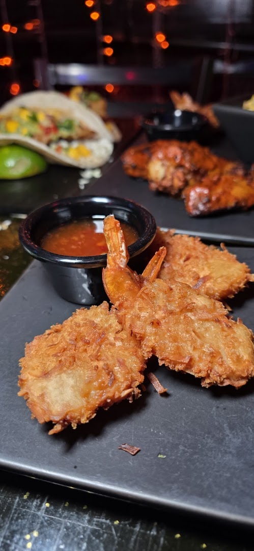 Glitter Gulch Tiki: appetizing, high-quality food photography