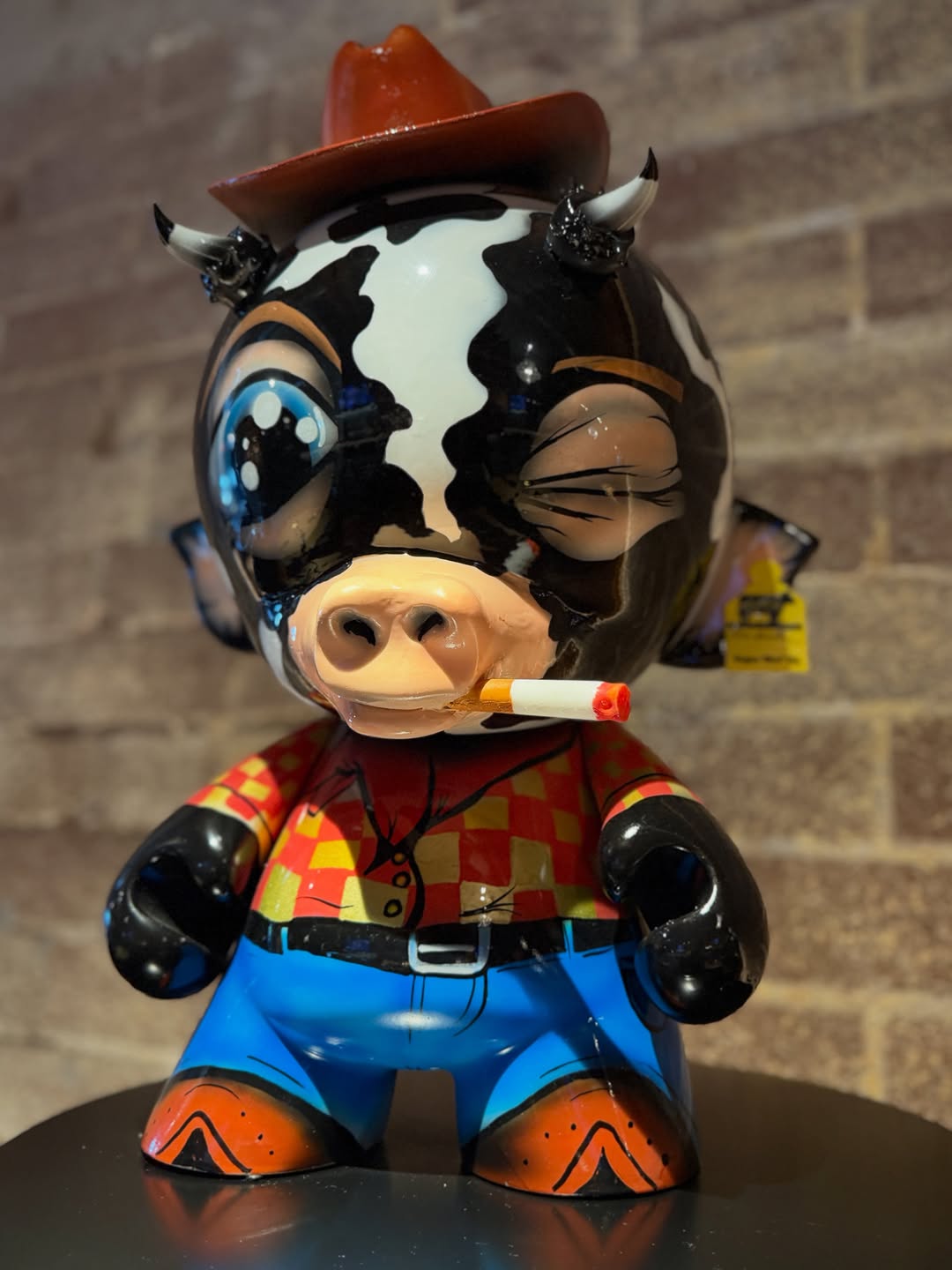 Holsteins: iconic restaurant mascot decor