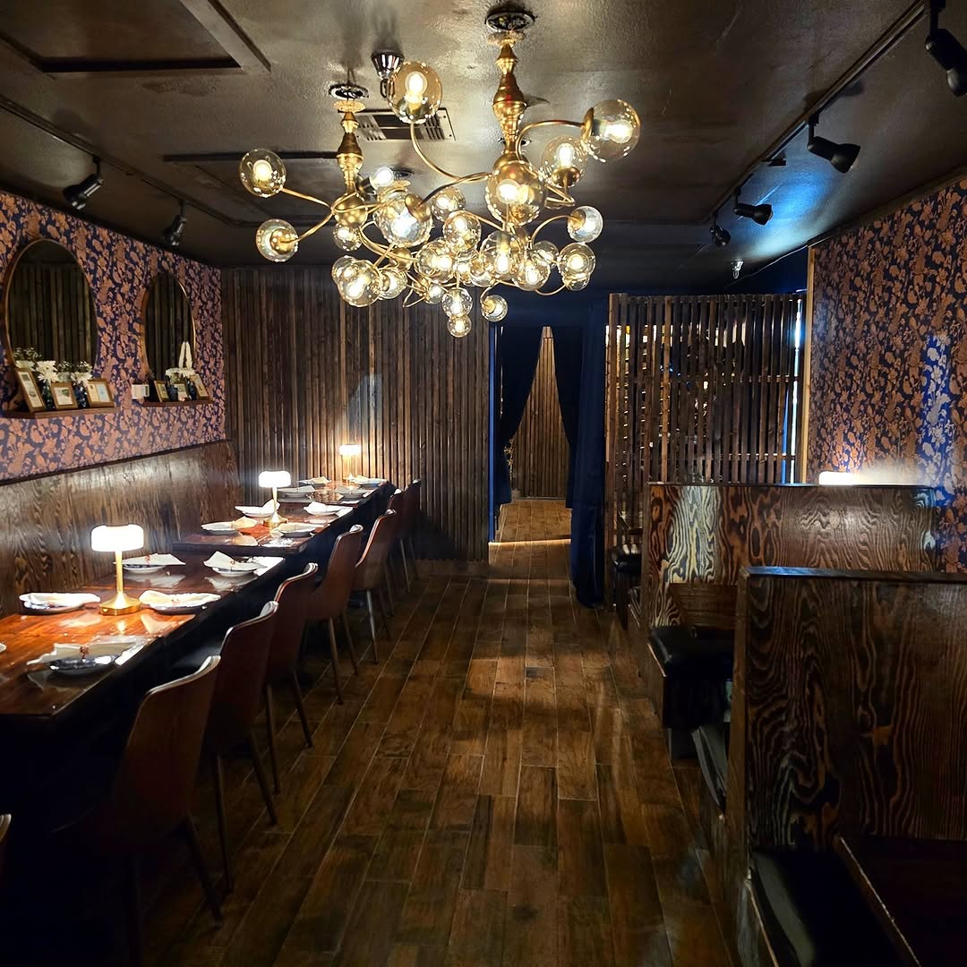 Jipata: high quality interior atmosphere shot