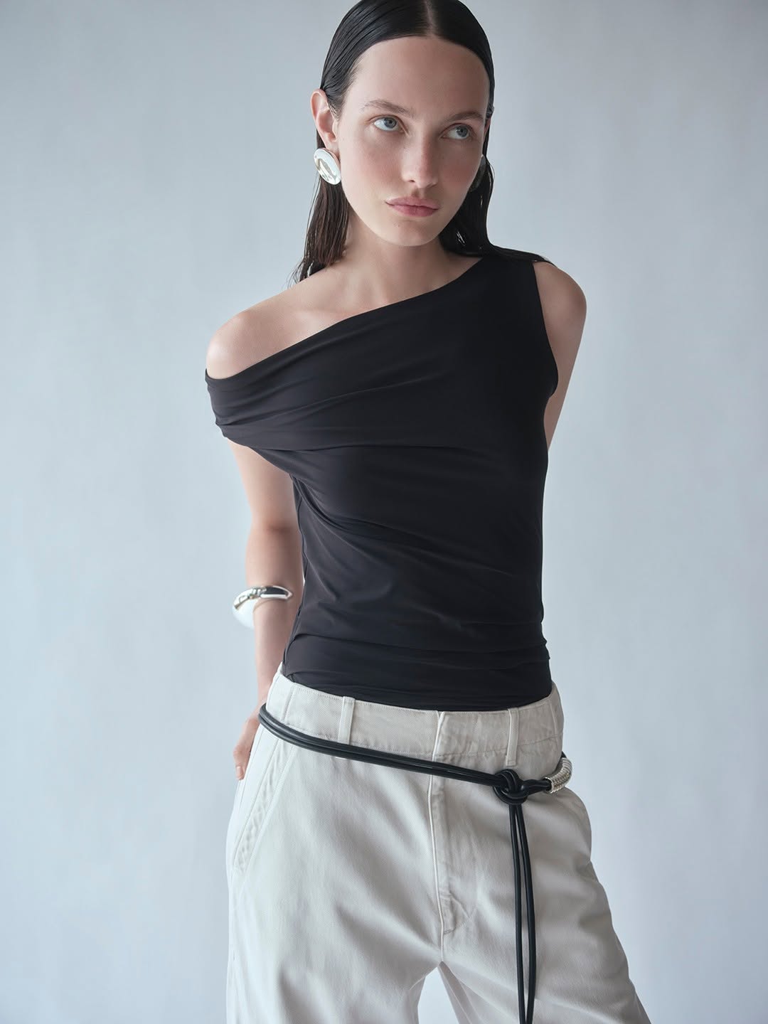 AGOLDE: professional product photography