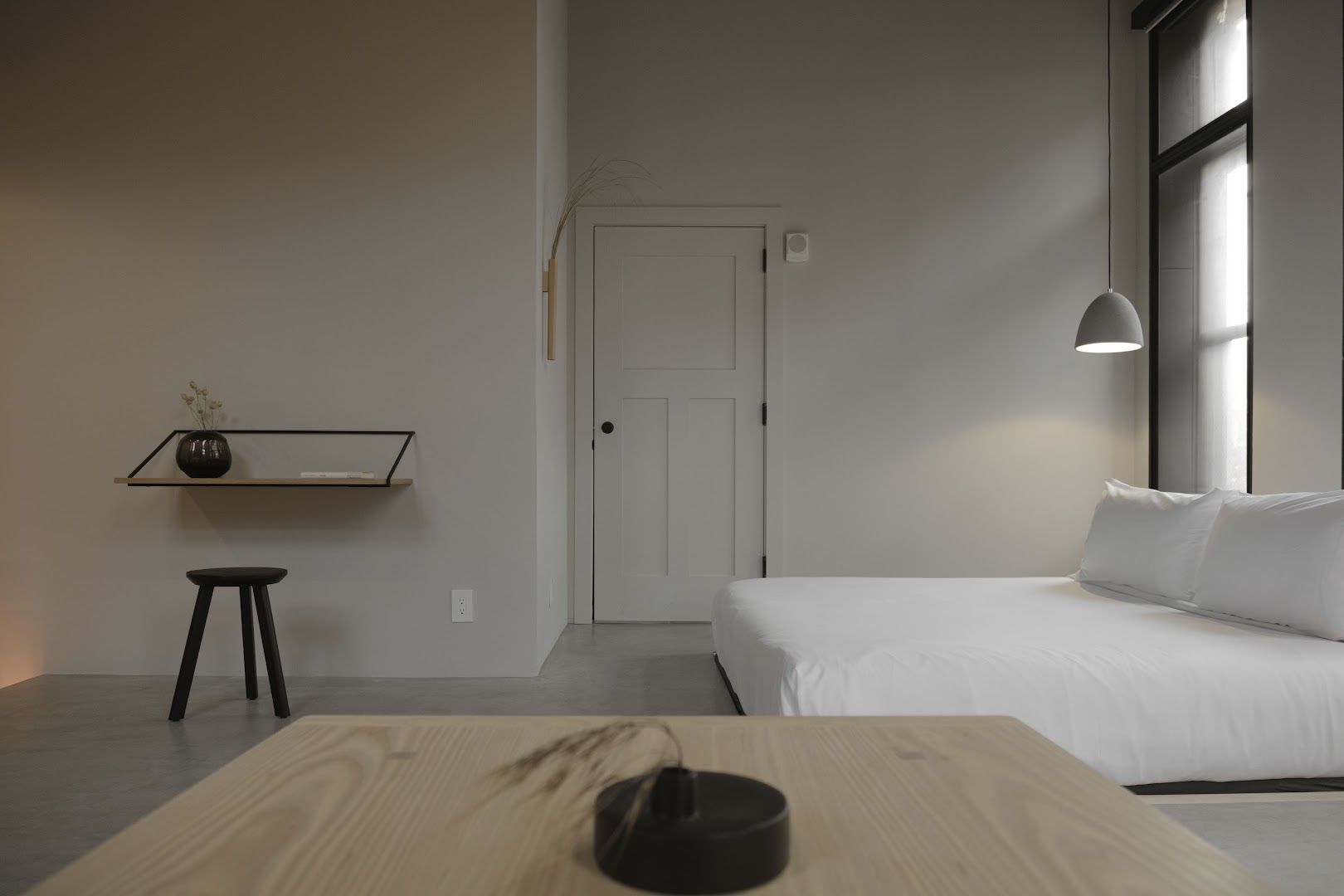 kodō hotel: professional, aesthetic hotel room interior
