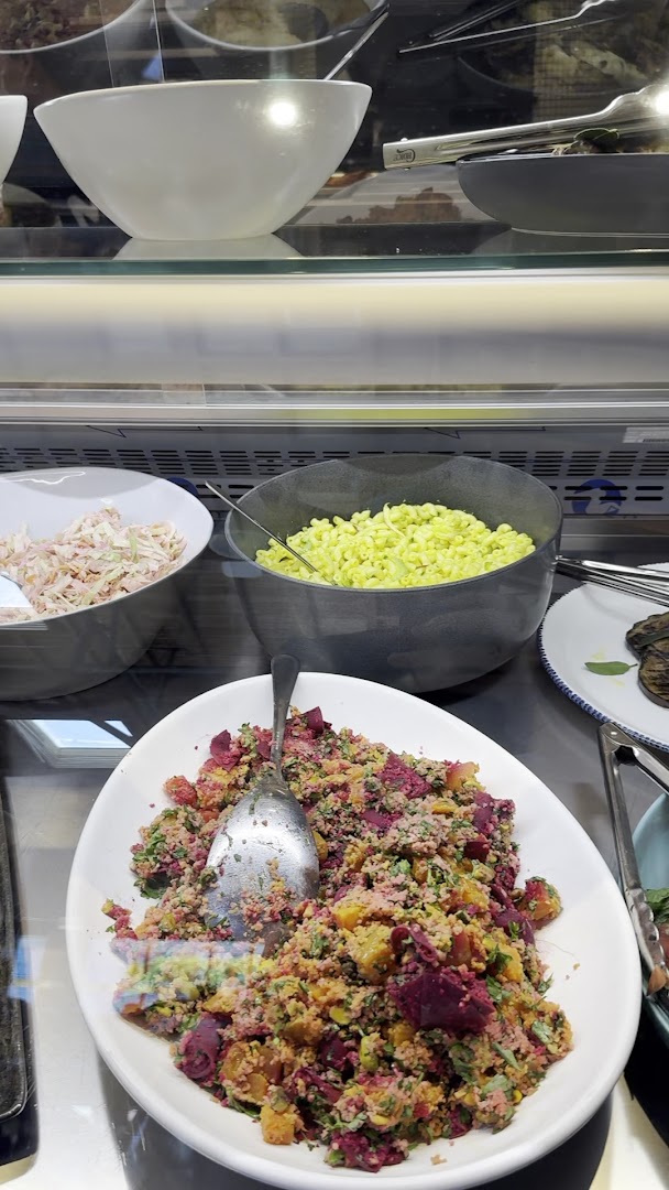 Mish: appetizing display of fresh food