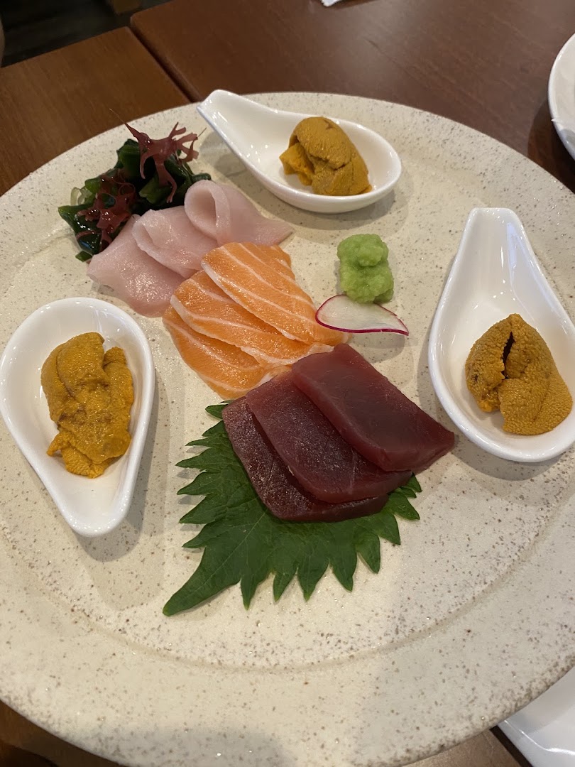Momo Sake Bar: appetizing, high-quality food photography