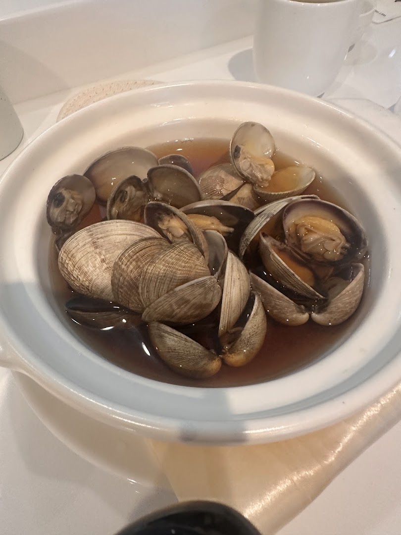 Momo Sake Bar: appetizing photo of served dish