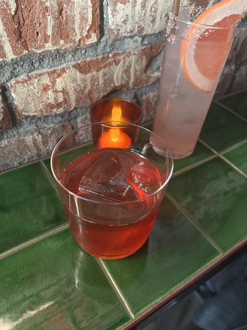 Palomino: appealing photo of bar drinks