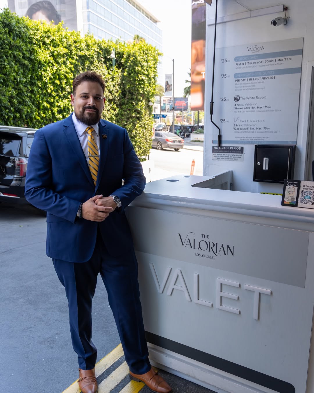The Valorian Los Angeles: professional staff photo at entrance