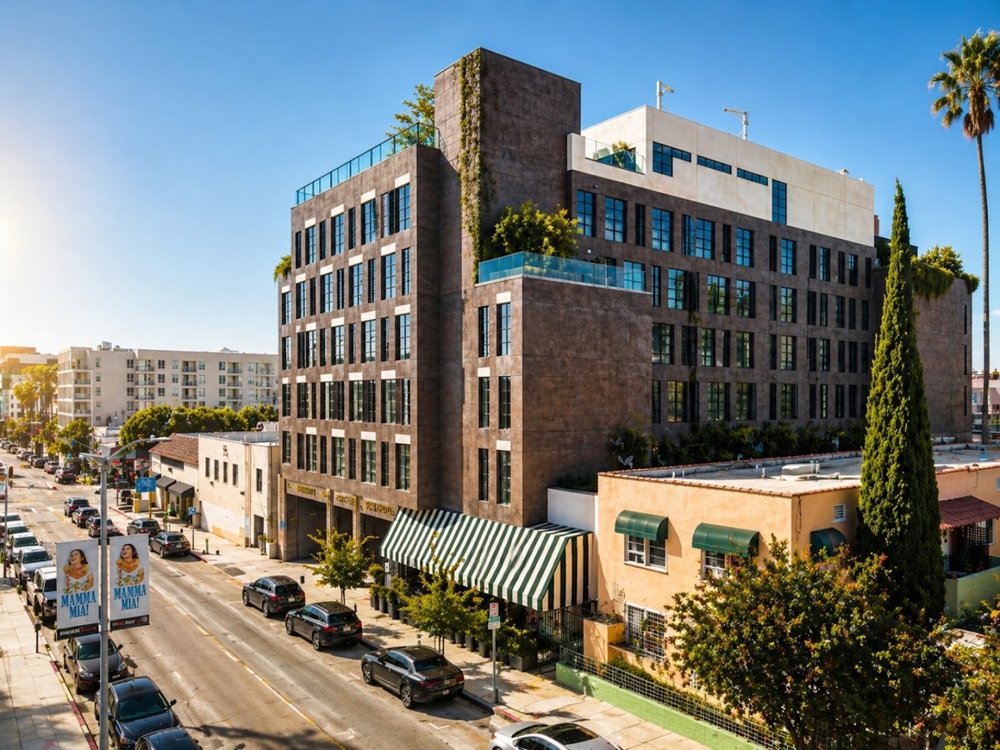 Whisky Hotel: professional exterior shot of hotel