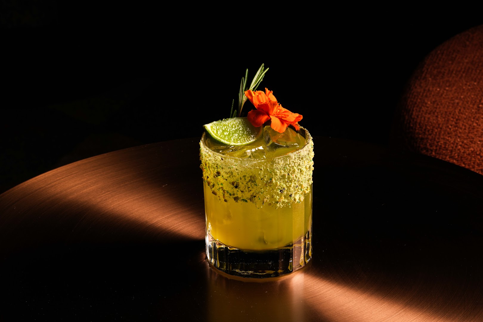400 Vinyl Room: professional high-quality cocktail photography