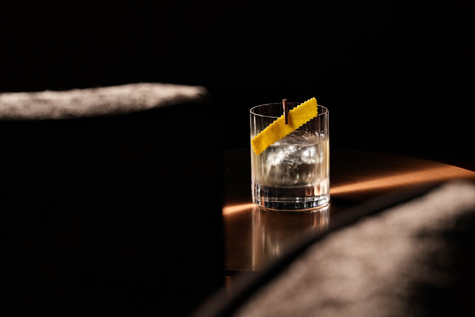 400 Vinyl Room: professional high-quality cocktail photography