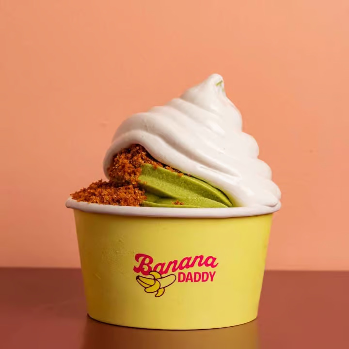 Banana Daddy: professional, high-quality product photo
