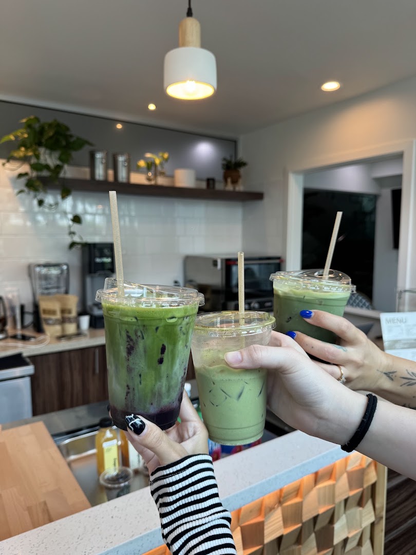 Chapola Cafe: appealing photo of cafe drinks