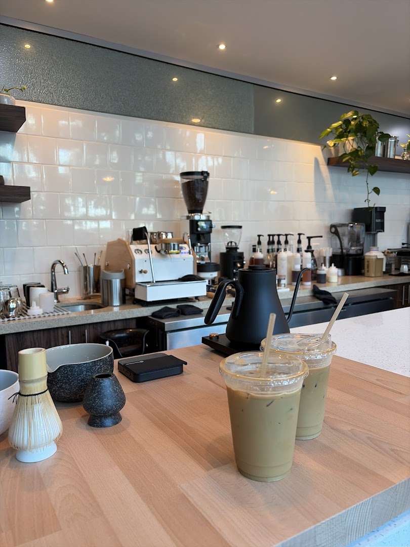 Chapola Cafe: clean, professional shot of cafe