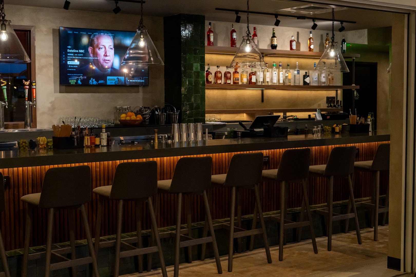 Drinking Pig BBQ: professional shot of restaurant interior