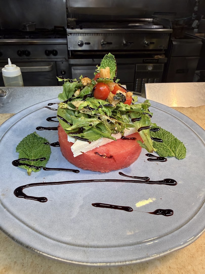 Eos Garden: appetizing, well-presented food dish