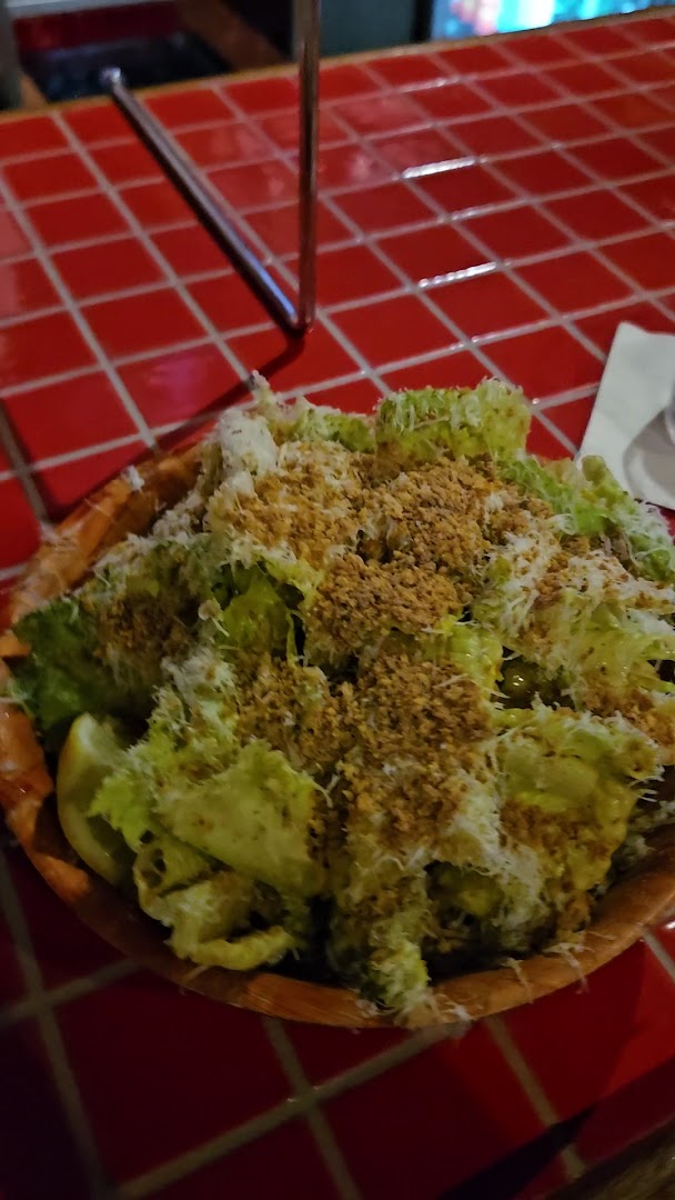 Fratesi's Pizza: appetizing photo of restaurant food