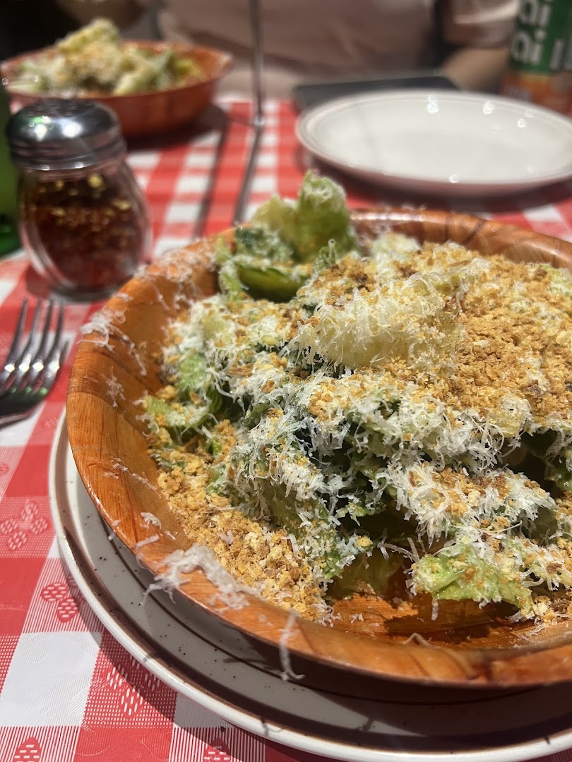 Fratesi's Pizza: appetizing photo of restaurant food