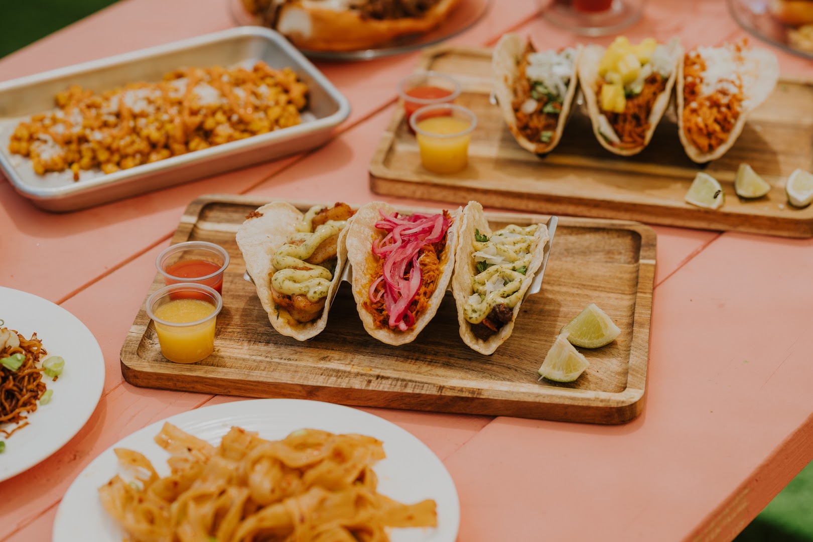 Upper Eastside Hangout: appetizing, high-quality food photography