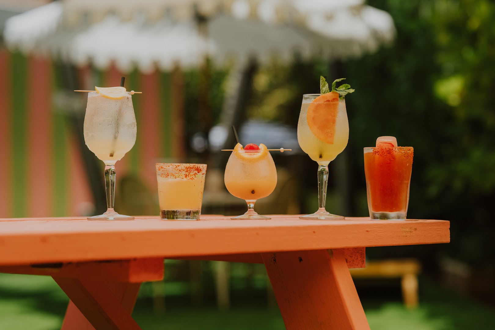 Upper Eastside Hangout: professional, high-quality drink photography