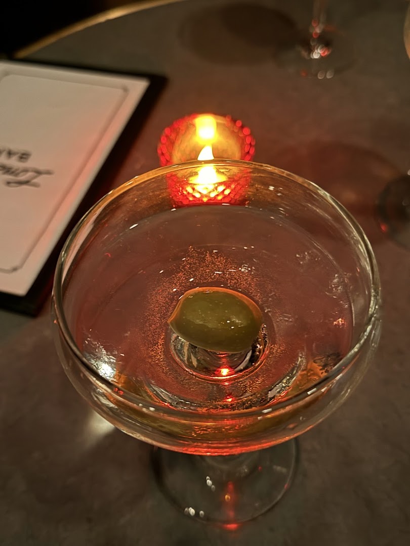 Lonely's Bar: appealing cocktail shot with atmosphere