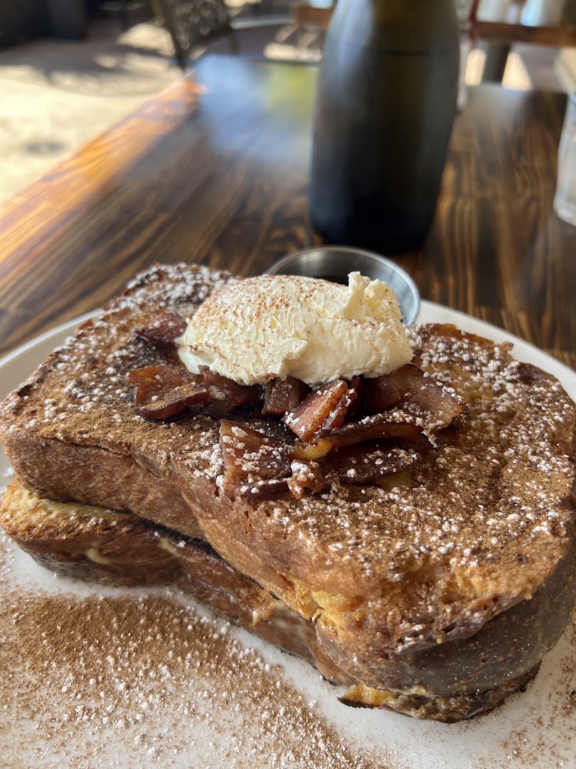 George + Kin's Diner: appetizing photo of breakfast dish