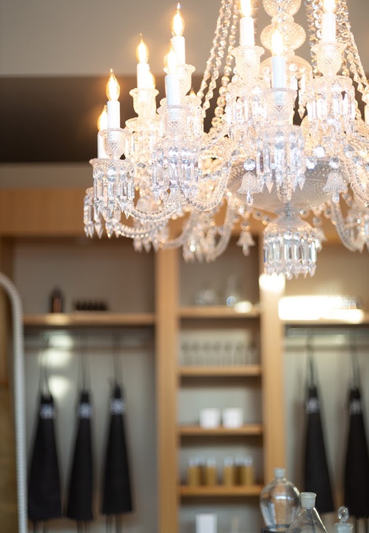Napa Fragrance: elegant shop interior and atmosphere