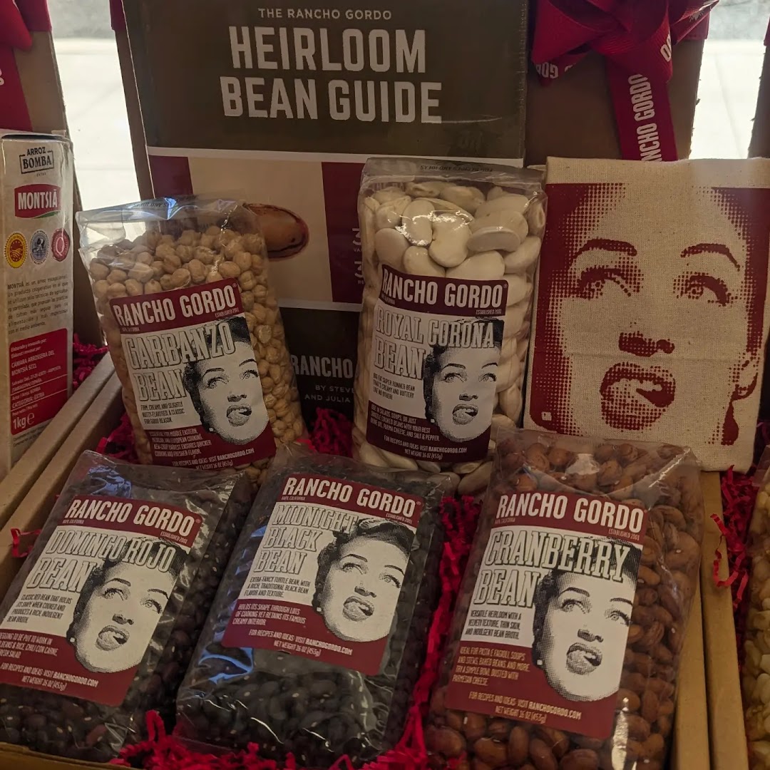 Rancho Gordo: clear display of shop products