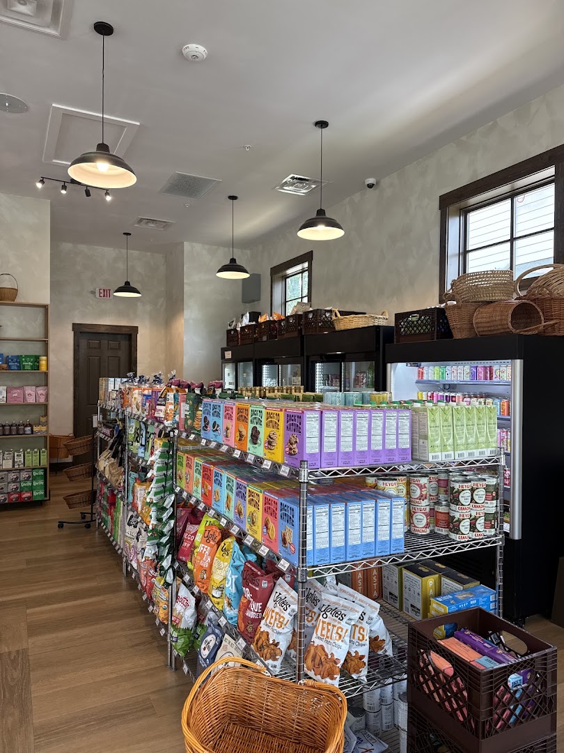 Basket Case Cafe & Grocer: clear view of shop interior