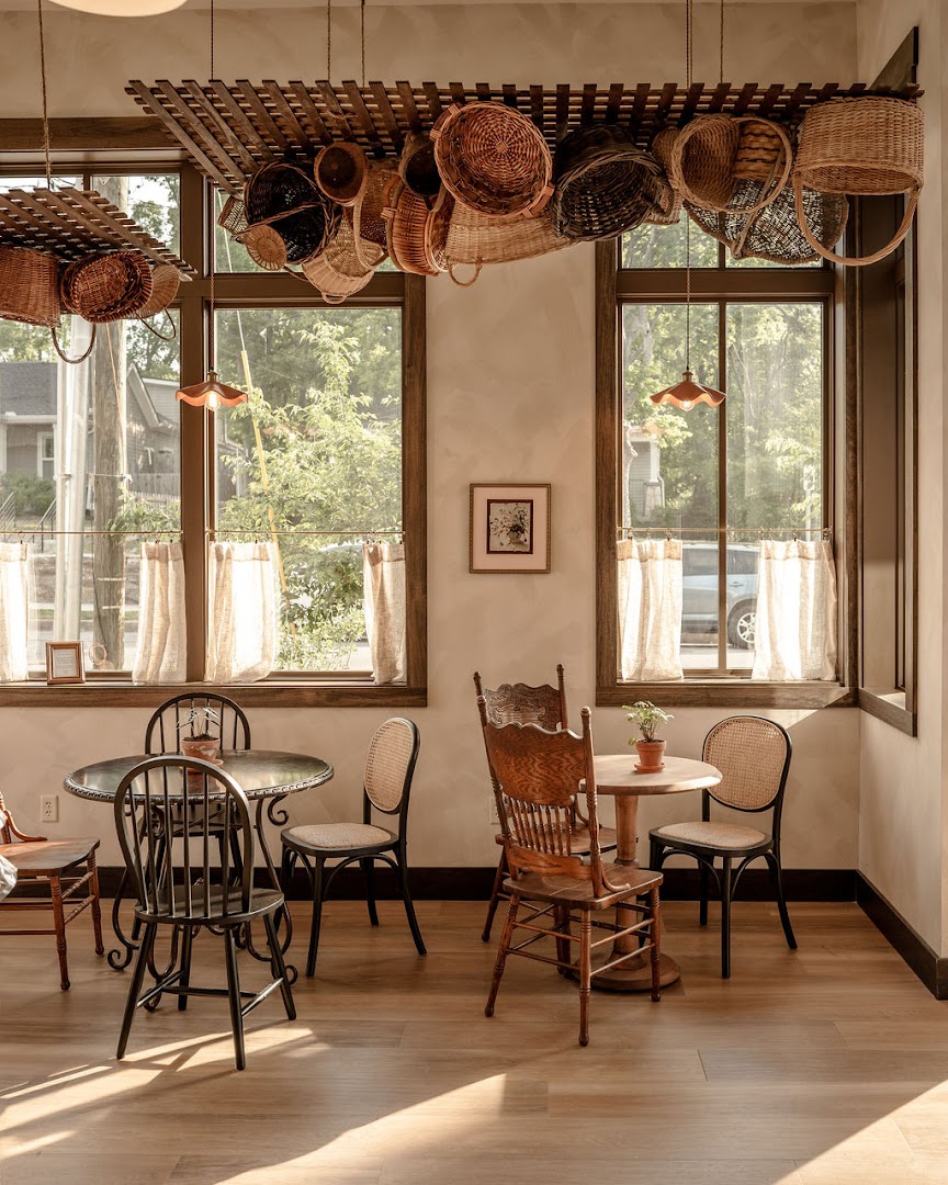 Basket Case Cafe & Grocer: beautiful, professional interior atmosphere shot
