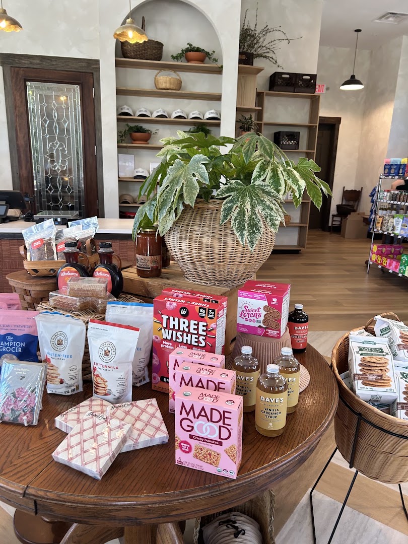 Basket Case Cafe & Grocer: clear display of shop products